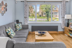 Gauntlets Close Bloxham